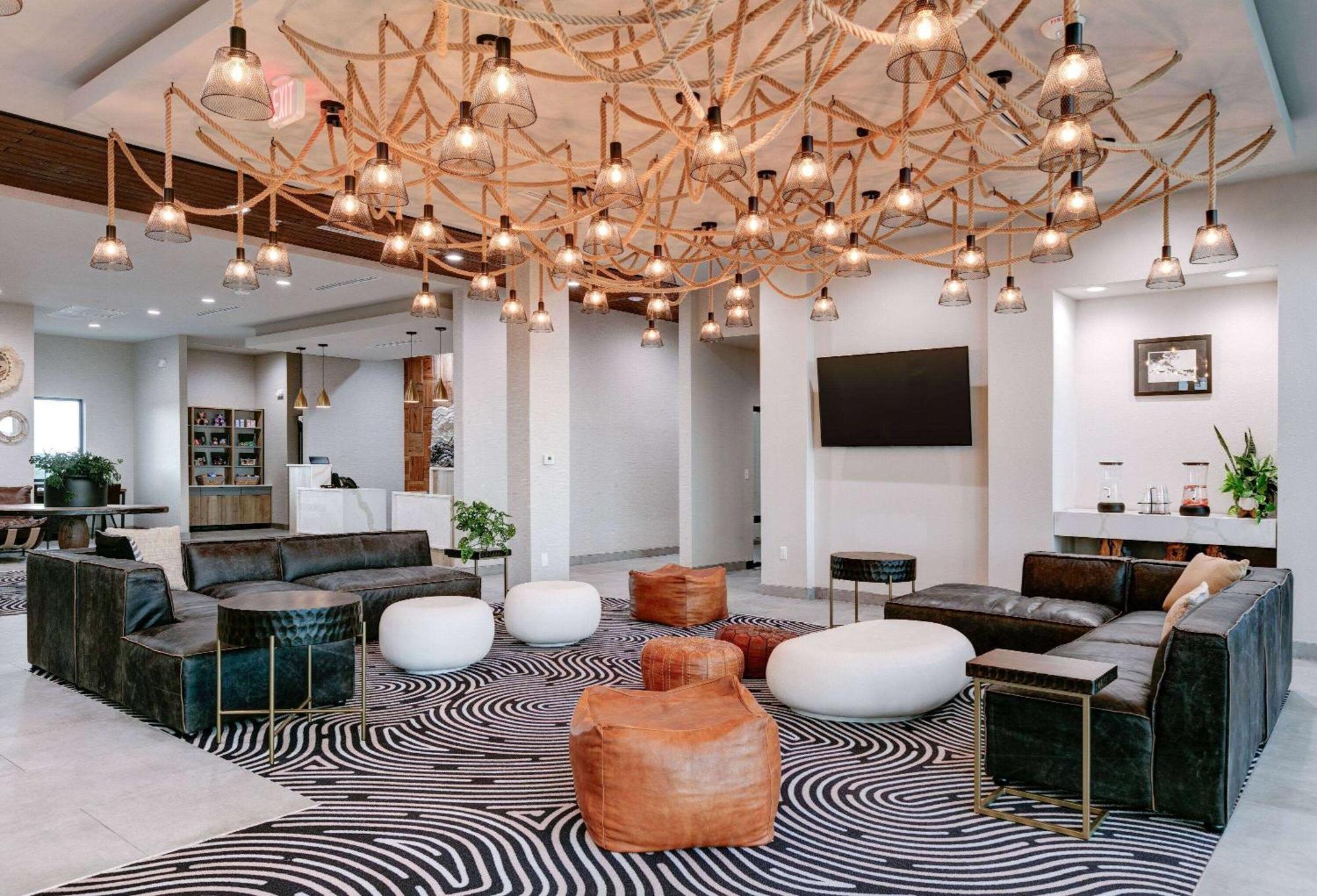 Hotel The Elm, A Ramada By Wyndham Little Elm Exterior foto